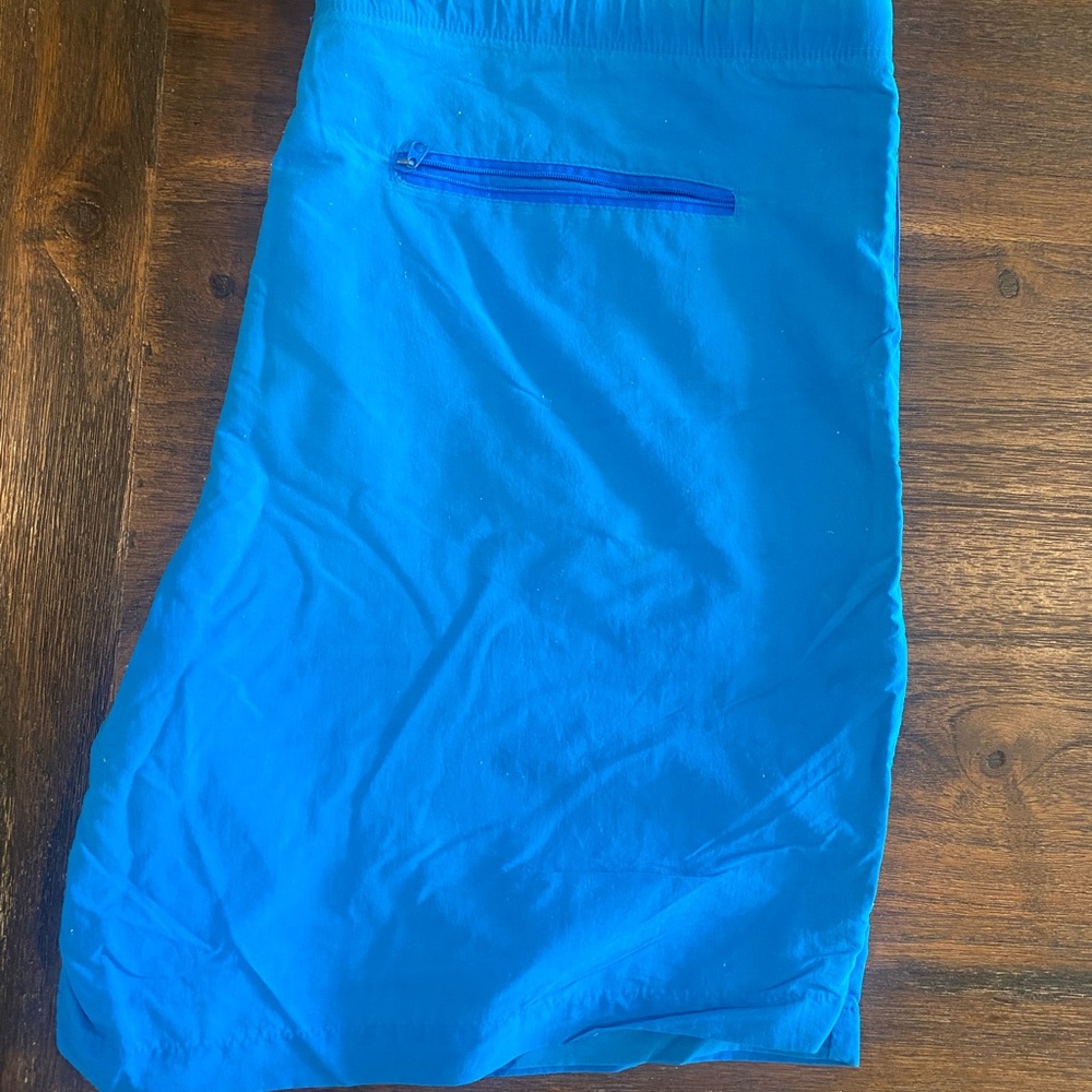 Columbia XL blue bathing suit shorts